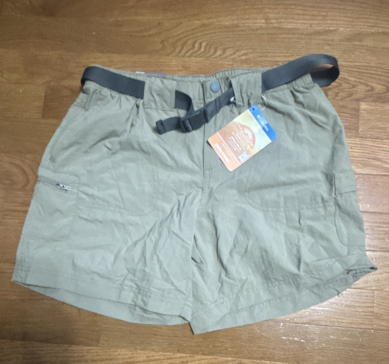 Columbia Omni-Shade Women’s Khaki Nylon Hiking Shorts XS New with Tags