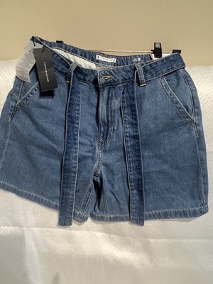 Tommy Hilfiger Rigid Denim Shorts Mid Rise Size 8 Blue Belted Pockets