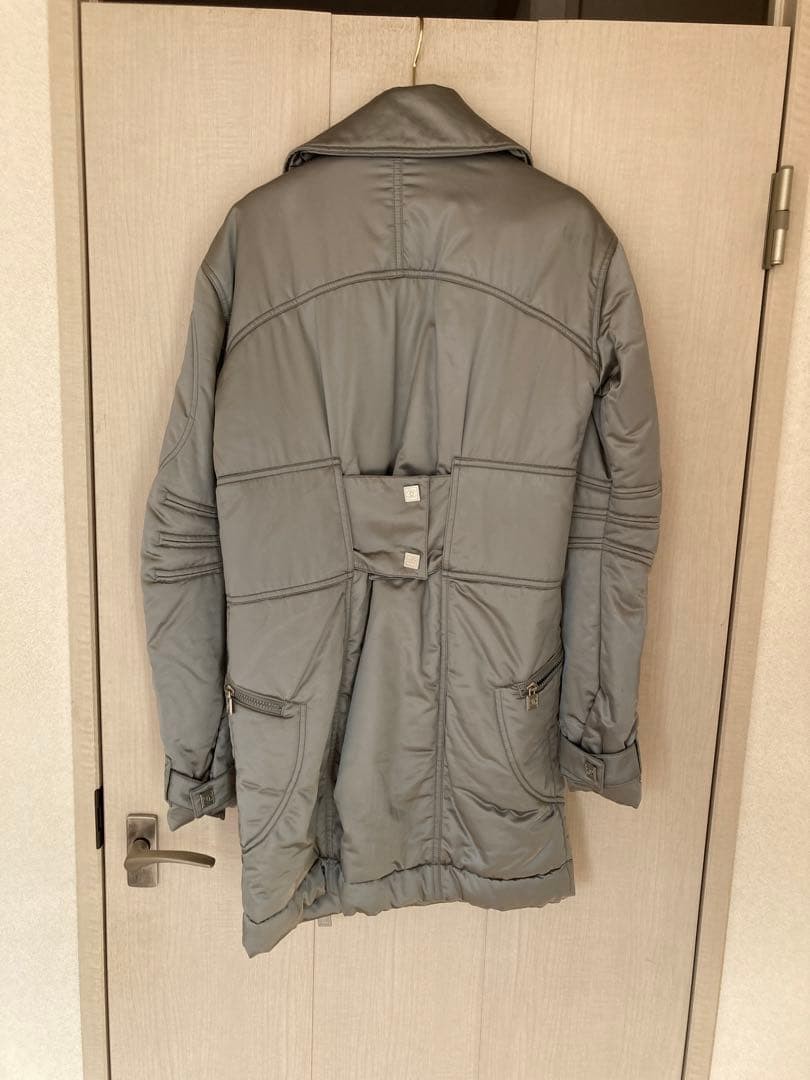 USED CHANEL DOWN SILVER ACCEPTABLE - image 4