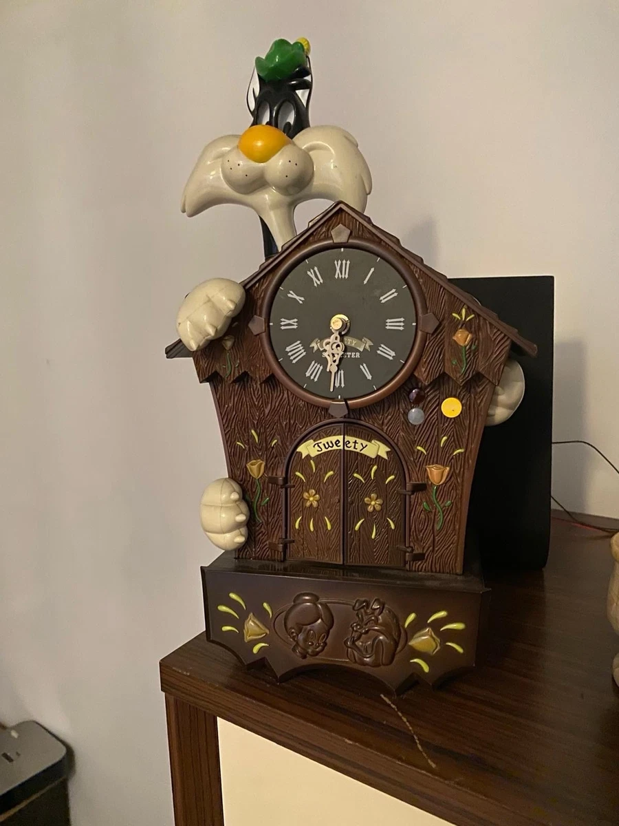 Looney Tunes Clock in Tweety Collectables for sale | eBay UK