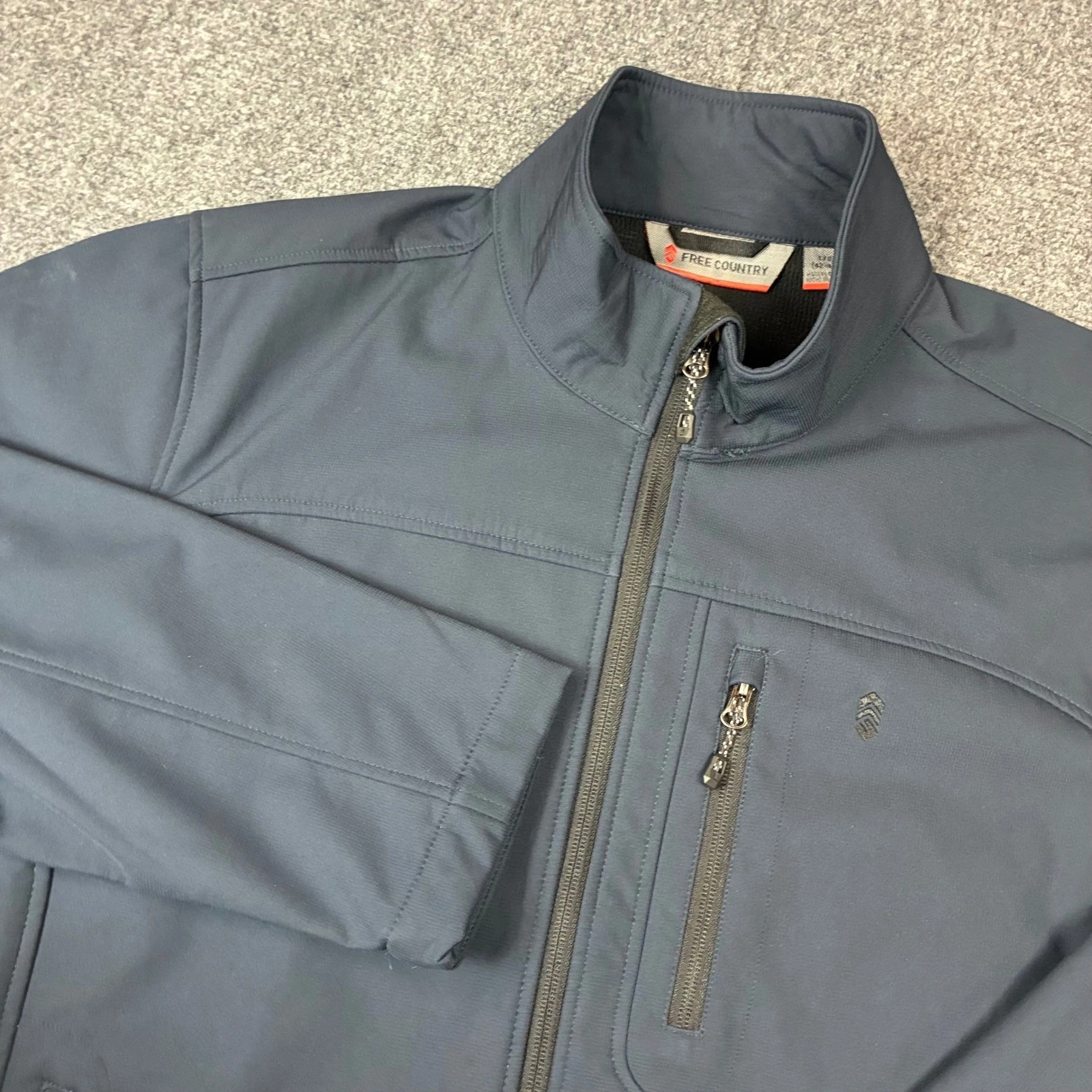 Free Country Mens Softshell Jacket Navy Blue Water Resistant Full Zip L/G 42-44