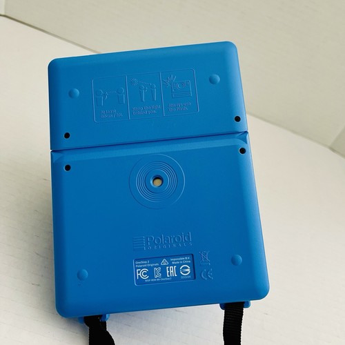 Polaroid Originals One Step 2 Instant Film Camera with Summer Blues I-Type - Picture 5 of 9
