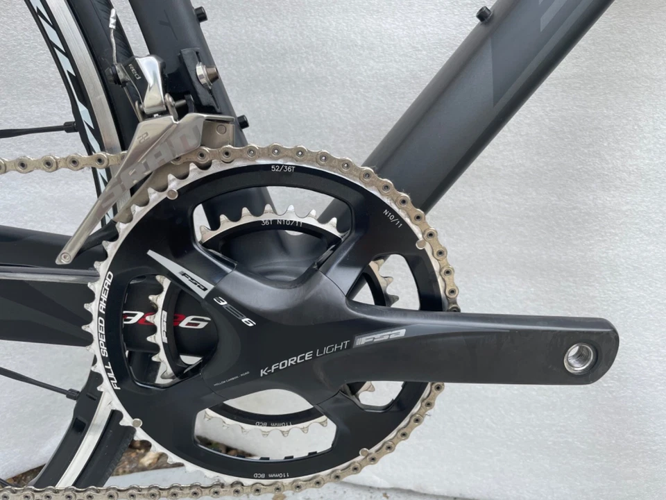 BIKE BH - ULTRA LEVE - CARBONO - M / L - SRAM VERMELHO - Imagem 4 de 4