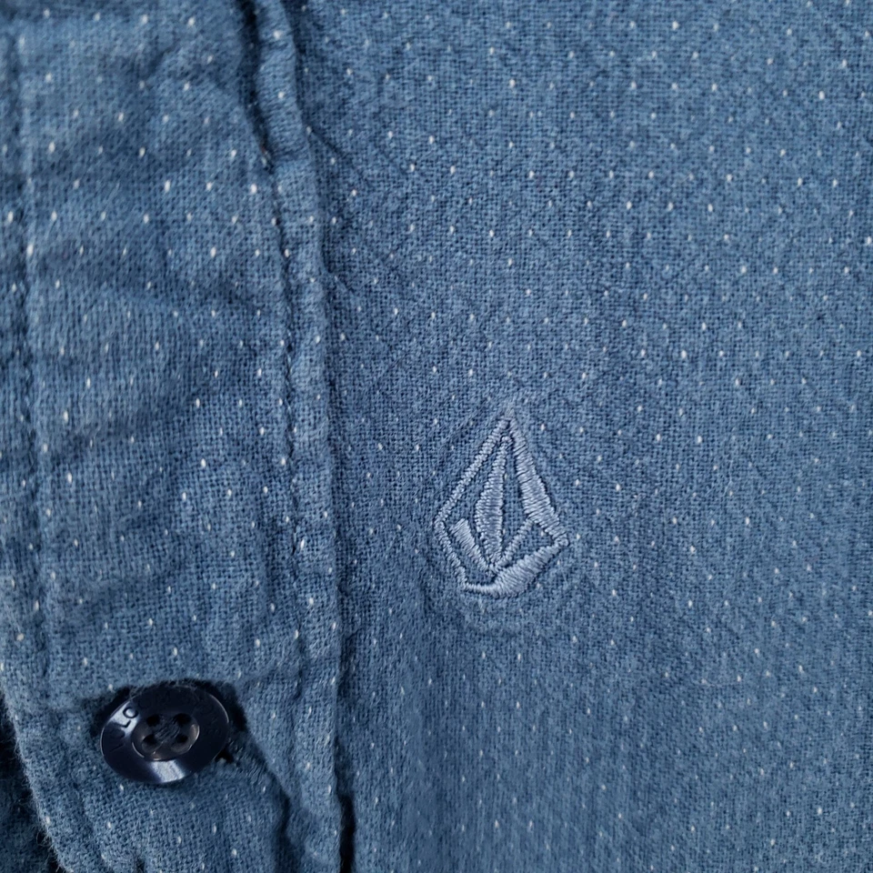 Volcom Button Up Shirt Mens 2XL XXL Blue Short Sleeve Pocket Collared Casual - Image 3 of 4