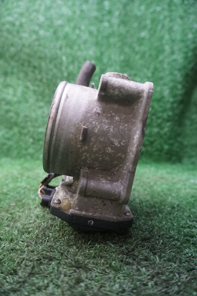 Toyota Venza 2009 3,5 L carrocería del acelerador OEM 220300P050 Foto 2 de 4