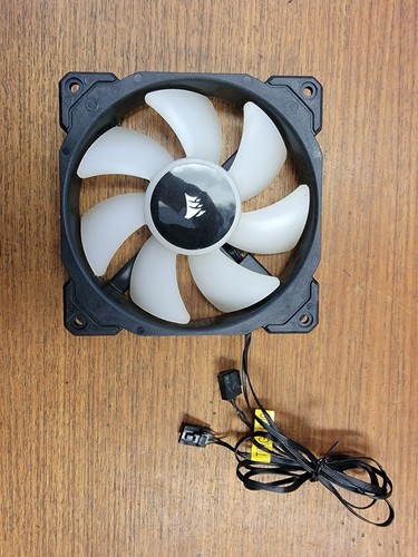 Corsair RWF0041 RGB Computer Case Fan 12V DC Replacement 120mm Black 1 Unit Only - Picture 2 of 5