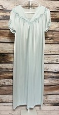Vtg Shadowline Long Nightgown Mint Green All Nylon Size Small