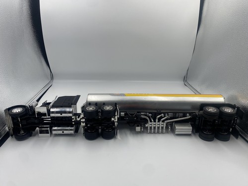 Rare Kenworth W900 1/32 Semi Tractor Trailer Shell Oil Tanker Speedy Power 52813 - Picture 14 of 20