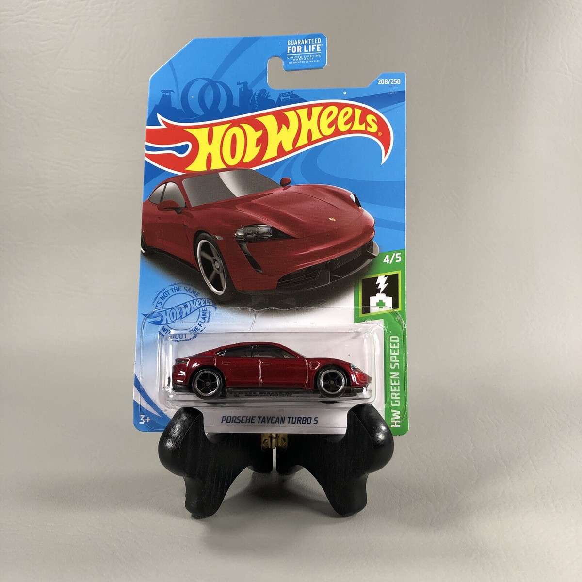 Hot Wheels Porsche Taycan Turbo S – 1:64, Rot, Green Speed Serie 4/5