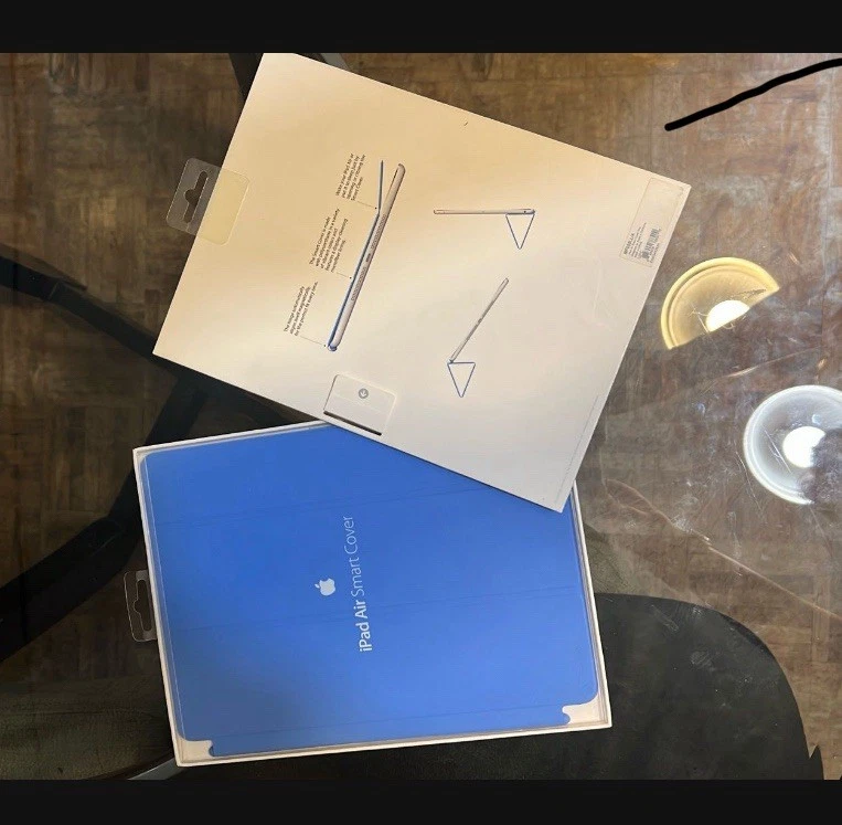 iPad Air Cover Case 1st Generation 9.7" - Image 2 of 3