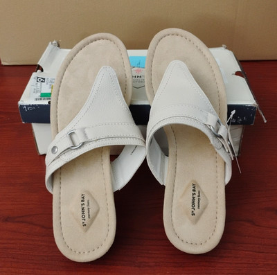 St John's Bay Zina White Memory Foam Sandals Women's Size 11 M