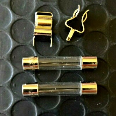 Commodore C64 C64C Ersatz PCB Sicherungshalter und 2x 1,5Amp Sicherungen