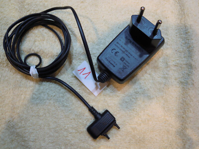 Original Sony Ericsson Netzteil CST-60 Ladegerät / 4,9VDC 450mA Standart Charger