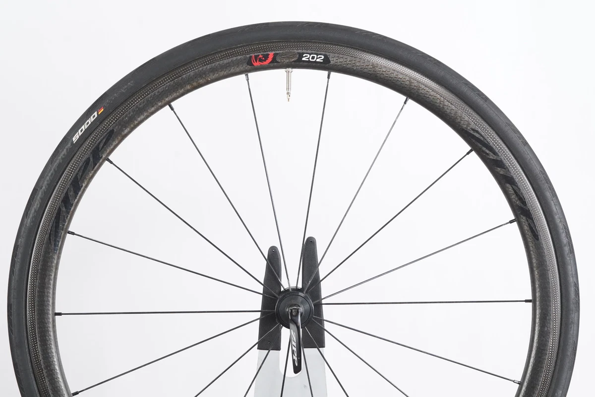 Zipp 202 firecrest sales carbon clincher