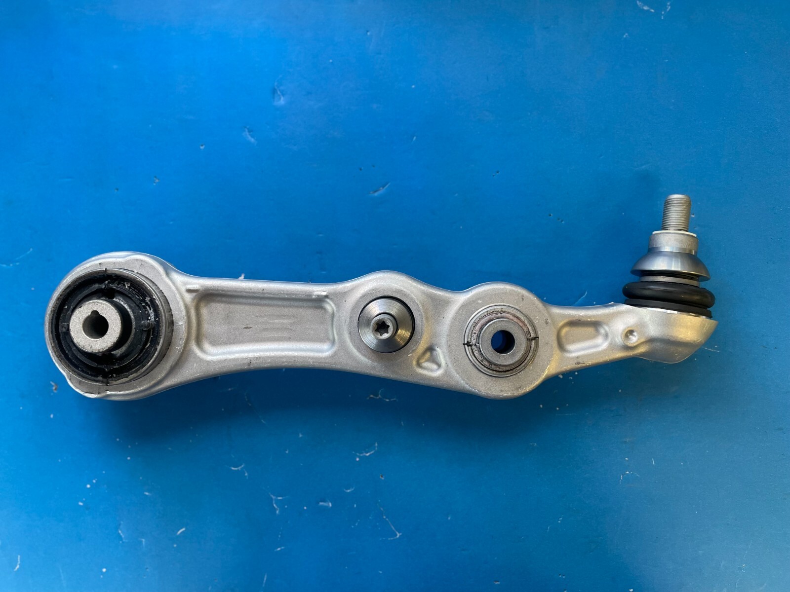 OEM Mercedes-Benz Front Right Control Arm Bushing Ball Joint 2015 