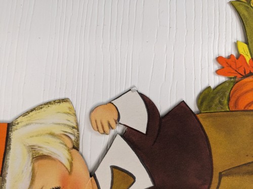 Vintage Hallmark Turkey Pilgrim Thanksgiving Centerpiece 13" honey comb FLAWED - Picture 8 of 14
