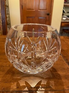 Decorative Clear Round Leaf-Patterned Glass Bowl/Vase (5"H x 5.5" Diameter)