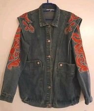 Dunkelblaue Denim Damen Jeansjacke mit aufwendiger Stickerei /Italy Stil