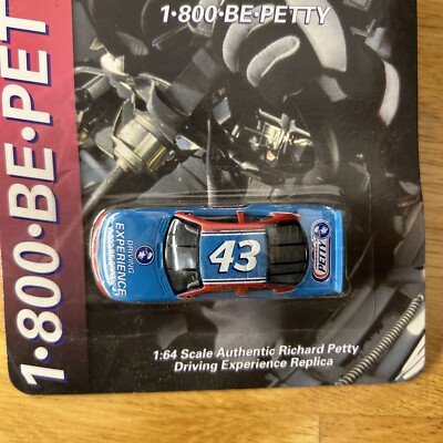 自動車 Richard Petty 1/16 MPC model car kit Amazon.com: Round 2 MPC Richard Petty 1973 Dodge Charger 1