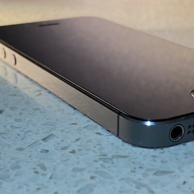 Apple iPhone 5 ブラック iPhone 5 (Sprint) 64GB Black | mac of all trades