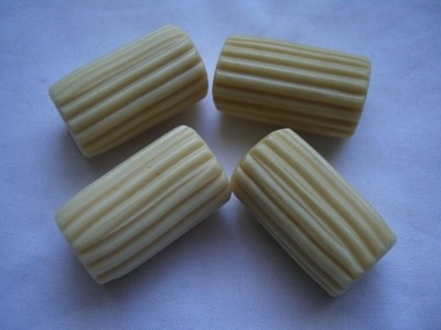 BEIGE GERIPPTE NACHBILDUNG, 1 LOCH VINTAGE/RETRO KNEBELKNÖPFE x 4 KOSTENLOSER VERSAND