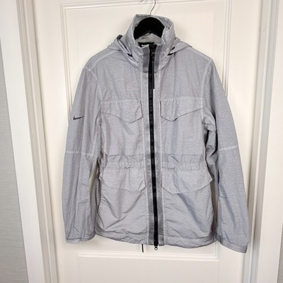 Nike Jacke Herren XS Grau Nsw Tech Pack High Density M65 Sportswear Windbreaker