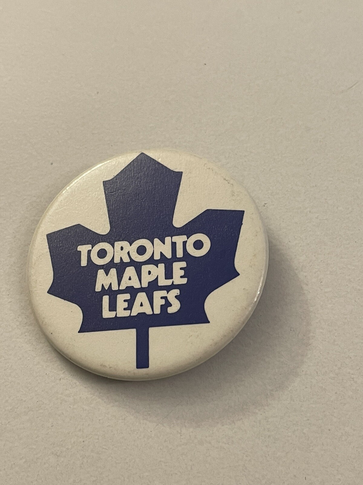 Toronto Pin Toronto Maple Leafs Hockey Button Pin Pinback PB5D | eBay