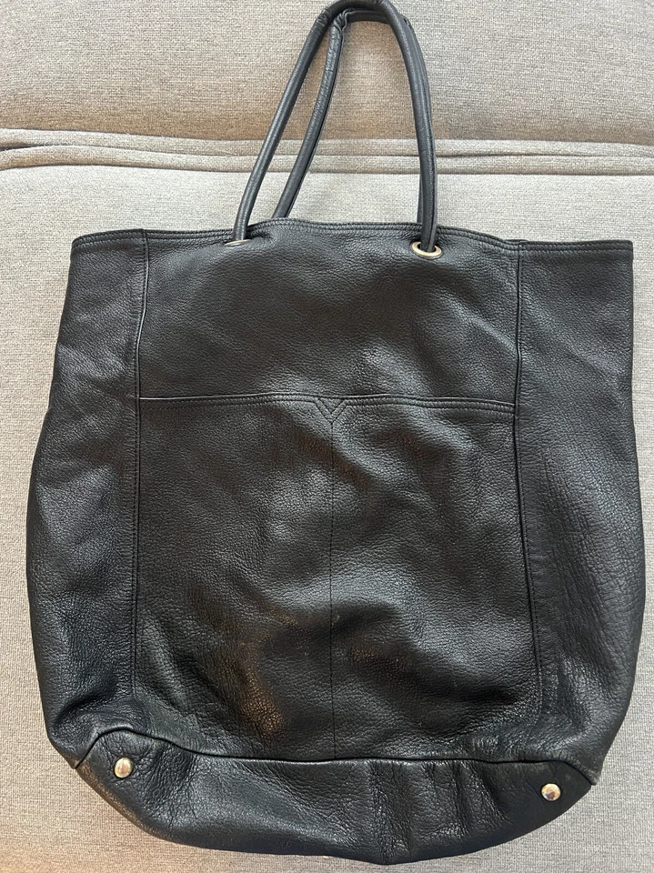 Bolso de Mano SAINT LAURENT Lucky Chyc USADO Auténtico con Certificado de Autenticidad Foto 2 de 4