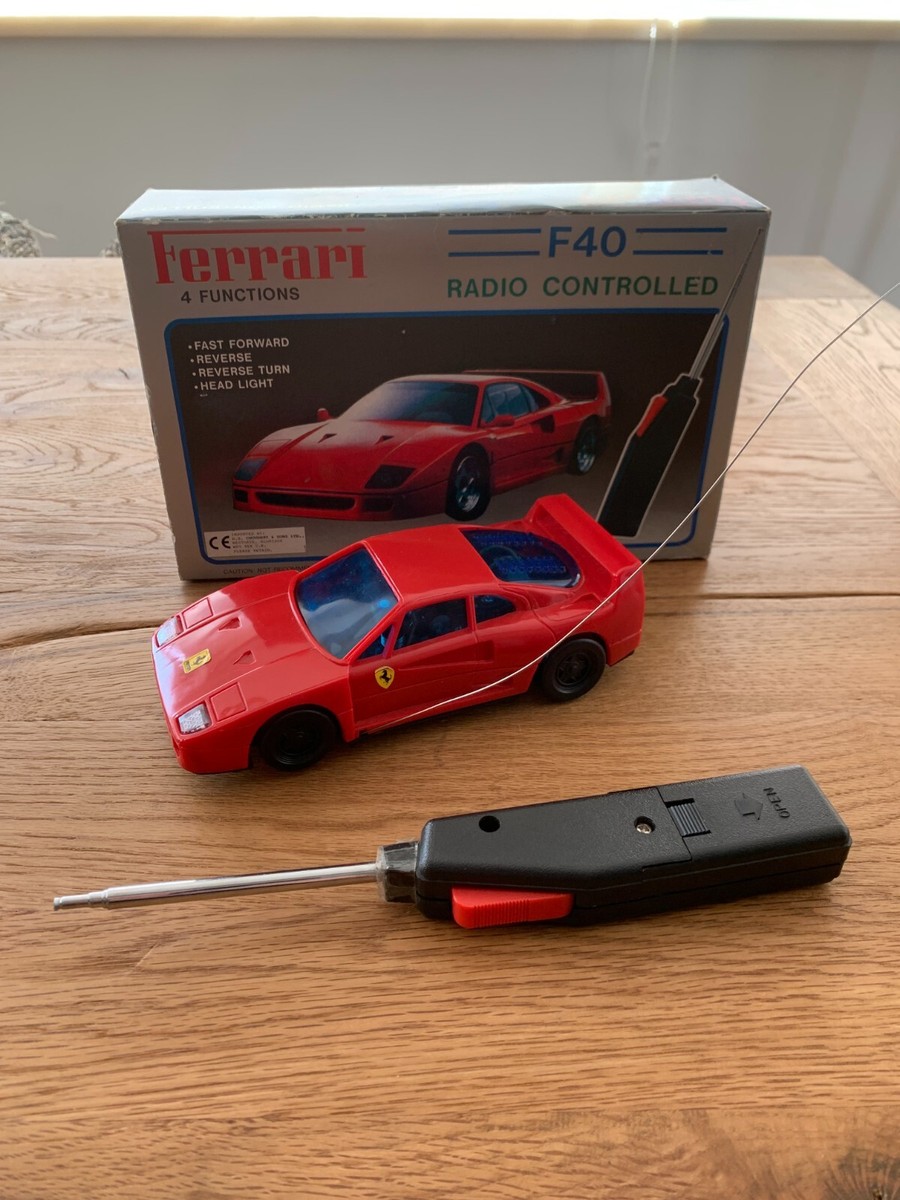 VINTAGE 1/24 R/C - FERRARI F40, RADIO CONTROL, PLASTIC