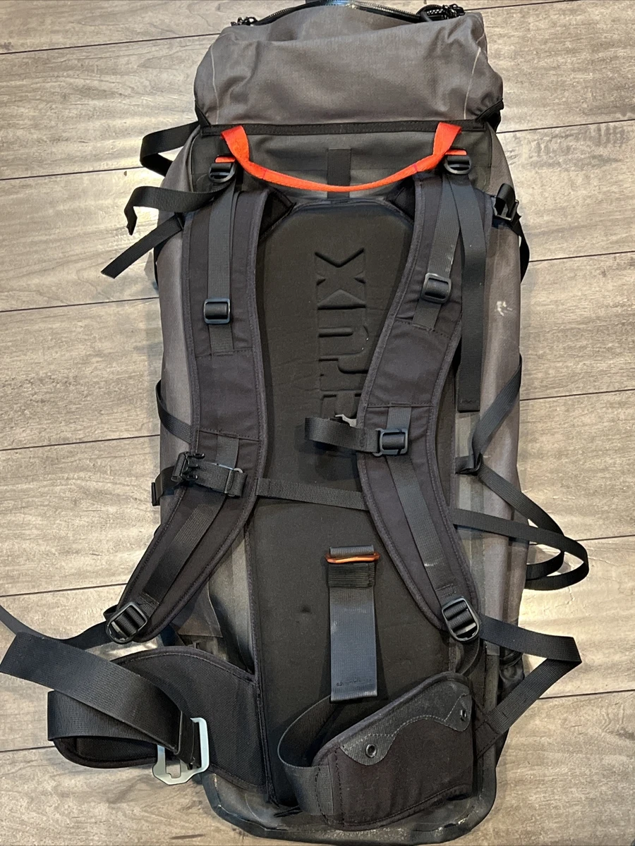 サマーセール35%オフ 【最終値下げ】CRUX クラックス crux AK37 サイズ