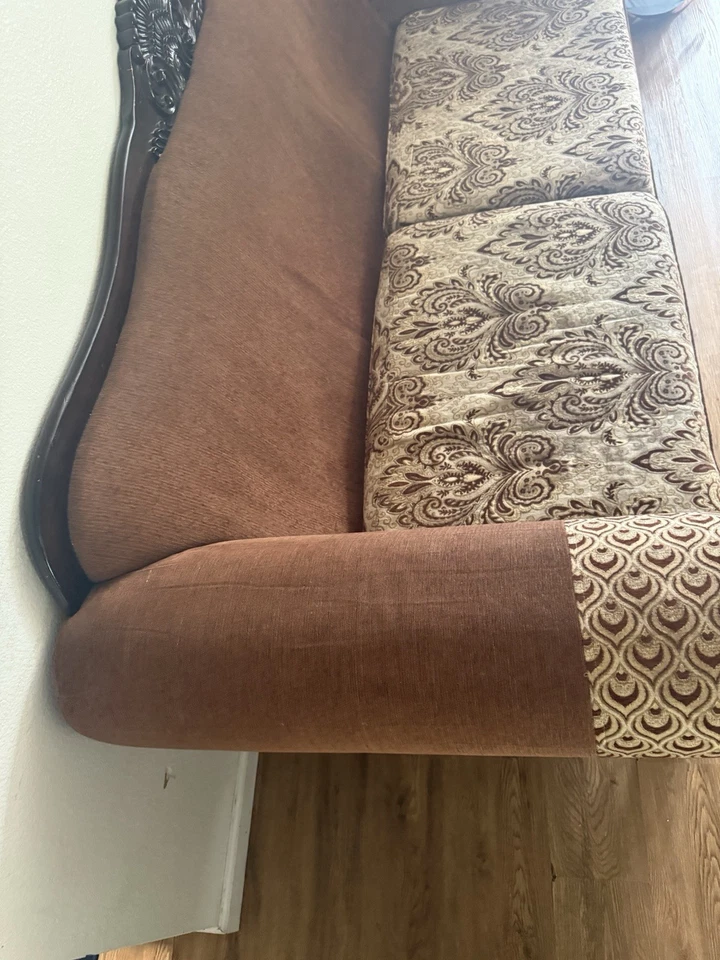 Vintage Couch - Image 3 of 3