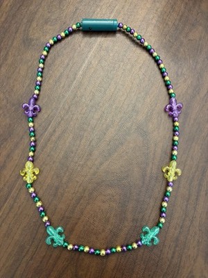 Mardi Gras Light-Up Flashing Carnival Specialty Fleur-De-Lis Bead Necklace Throw