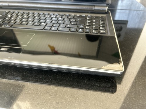 Clevo x8100 Dual 285gtx / I7-q820 / 18inch / 8gb Ddr3 For Parts “working” - Afbeelding 2 van 21