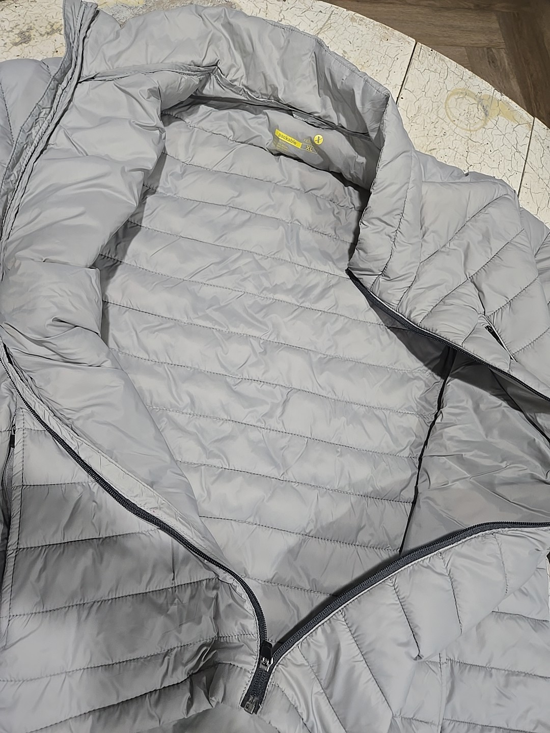 Xersion packable 93677 wind-resistant lightweight… - image 5