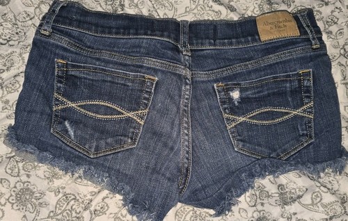 Abercrombie & Fitch Womens Low Rise Shorts Size 4 Blue Distressed - Picture 4 of 7