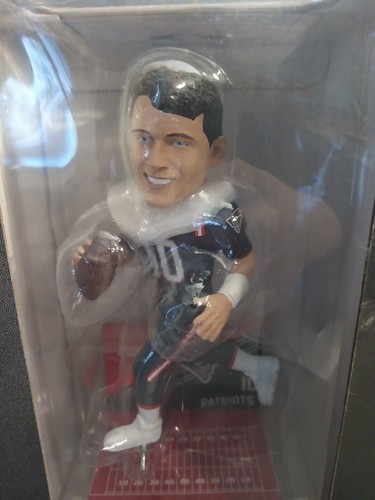 Mac Jones New England Patriots Highlight Series Bobblehead NFL Football - Picture 2 of 2