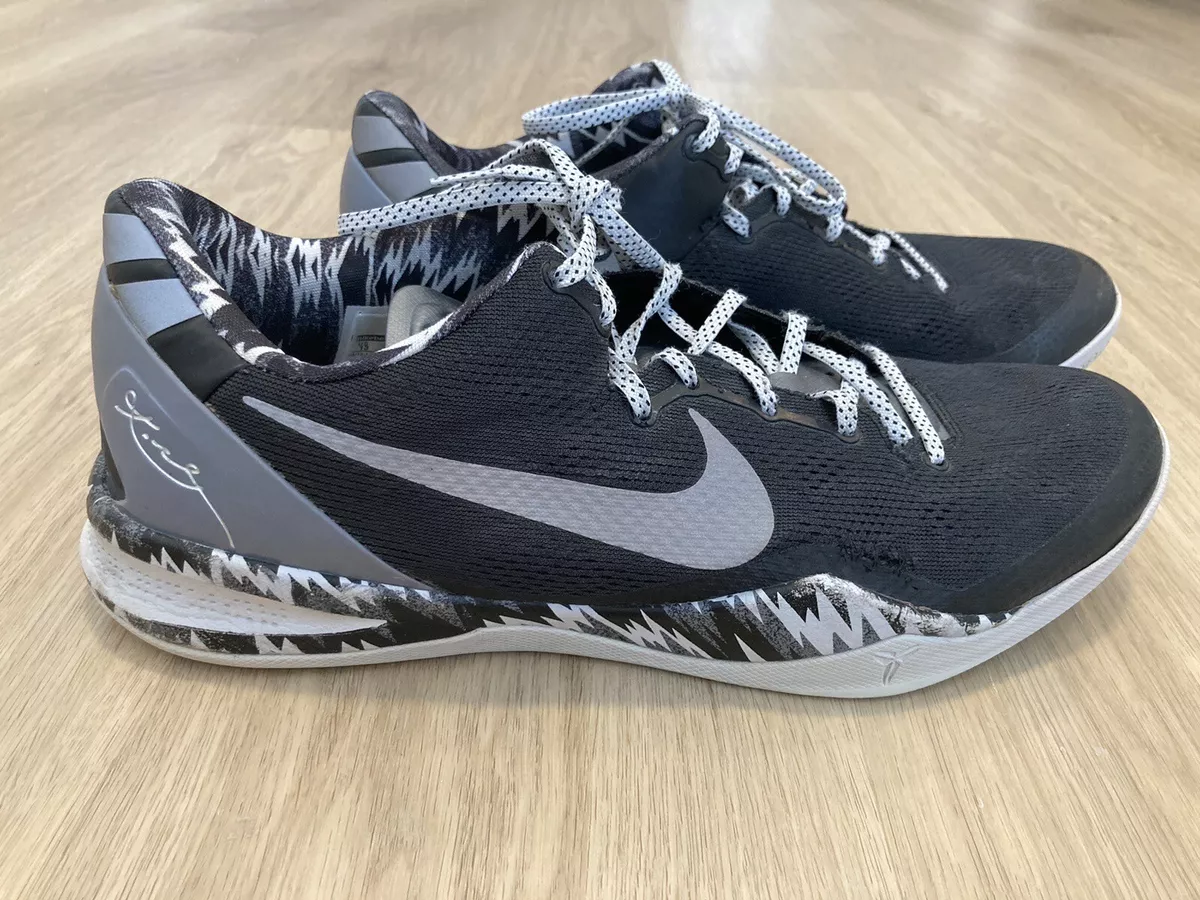 Nike kobe hotsell 8 mens silver