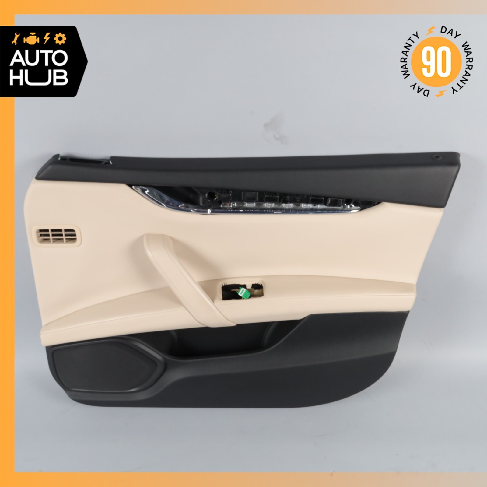 14-17 Maserati Quattroporte M156 Front Right Side Interior Door Panel OEM 69k