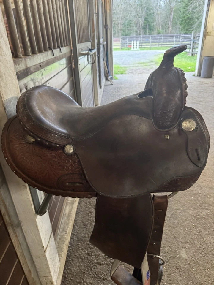 Crates 16 Inch Western Saddle - Image 2 of 4