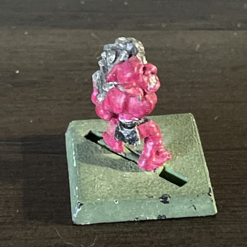 Vtg Warhammer Quest Bogoff Snotling Mascot Lair of the Orc Lord Metal OOP - Bild 5 von 5