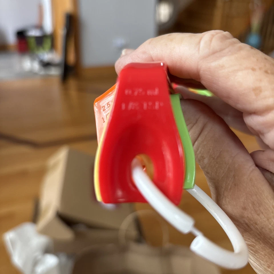 JUEGO DE 5 CUCHARAS MEDIDORAS DE MELAMINA DE PLÁSTICO COLORIDO PARA ANIDACIÓN Foto 3 de 4