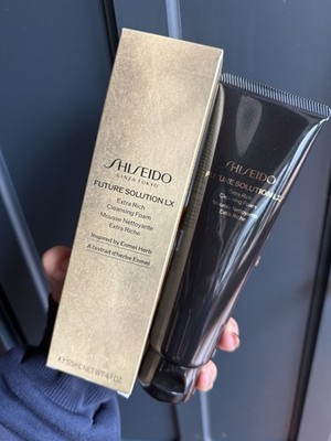 Shiseido Future Solution LX  Extra Rich Cleansing Foam 125 ml Neu und OVP