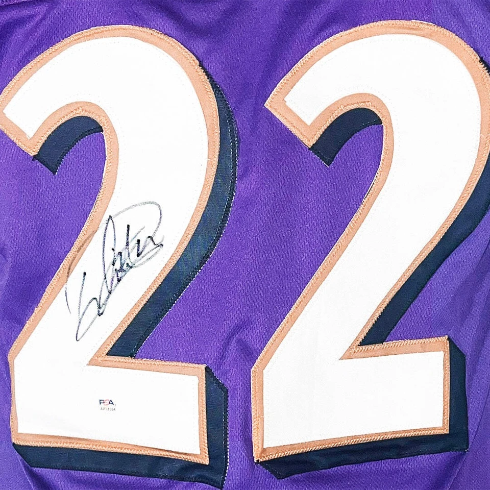 Camiseta de fútbol americano púrpura firmada por Derrick Henry de Baltimore (PSA) Foto 2 de 3