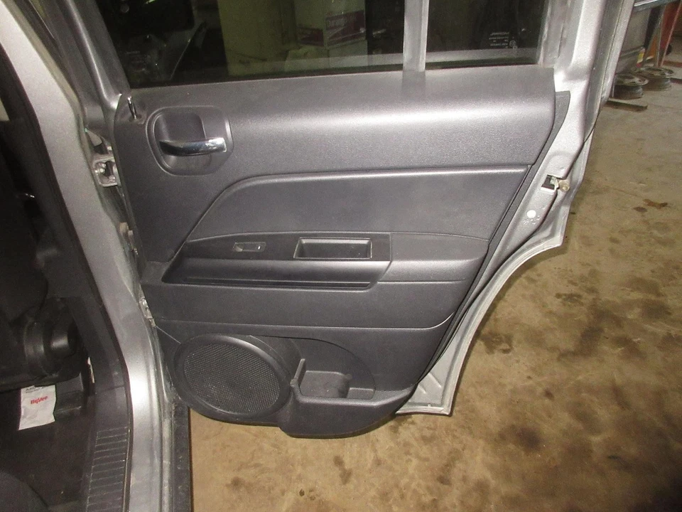 Used Ignition Switch fits: 2015 Jeep Patriot Grade A - Imagem 4 de 4