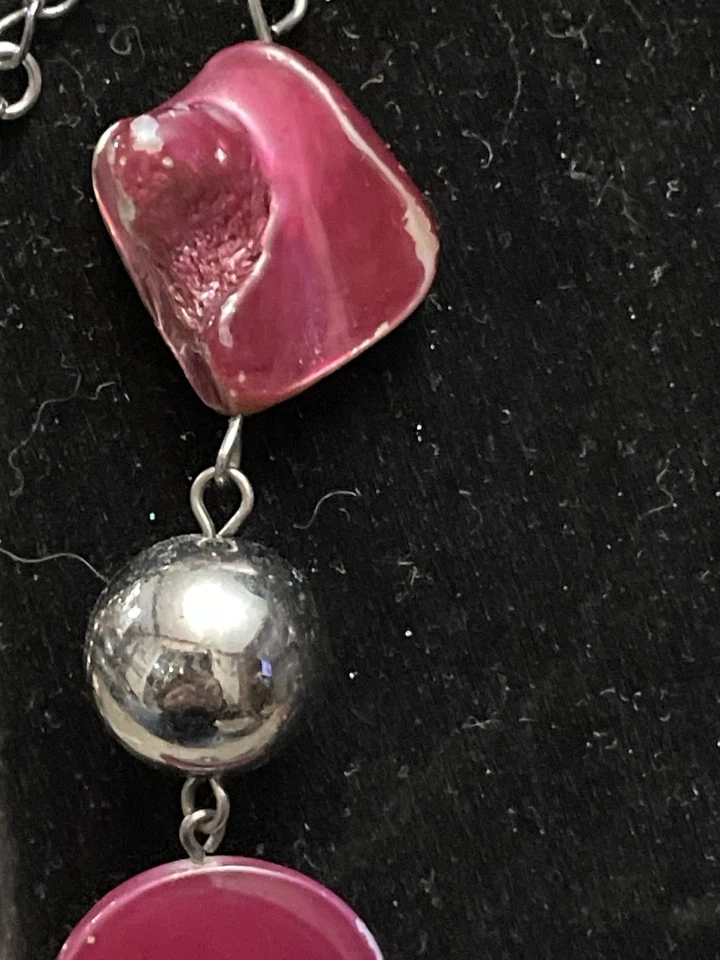 "Collar llamativo concha rosa gris cuentas acrílicas cadena tono plata 34""" Foto 2 de 4