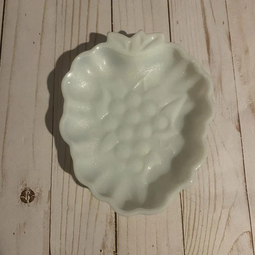 Vintage Hazel Atlas Milk Glass Relish Dish Candy Spoon Rest Small