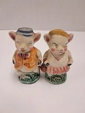Vintage Figural Pigs Salt Pepper Shakers Made In Japan