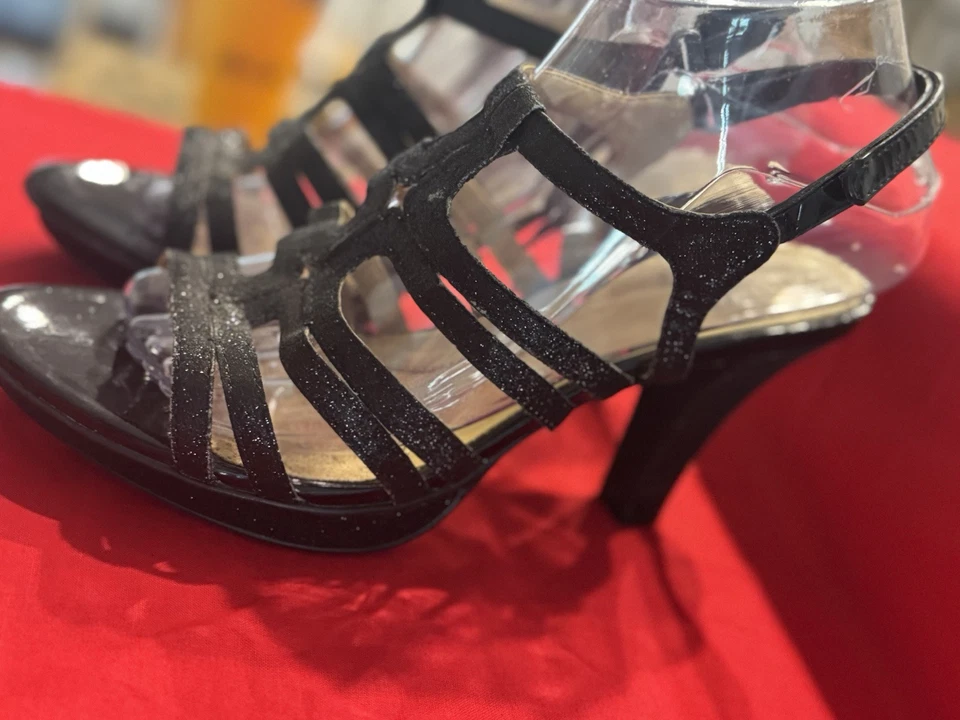 Sexy Zapatos Naturalizantes Para Mujer Talla 8 Negro Brillo Tirantes Estilo Stiletto Tacón Foto 4 de 4