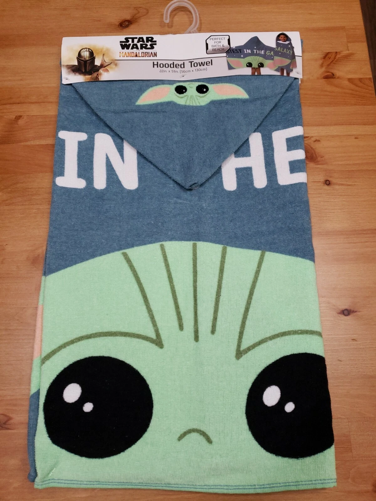 Disney The Mandalorian Hoodes Beact/Bath Towel Baby Yoda “Cutest In The Galaxy”