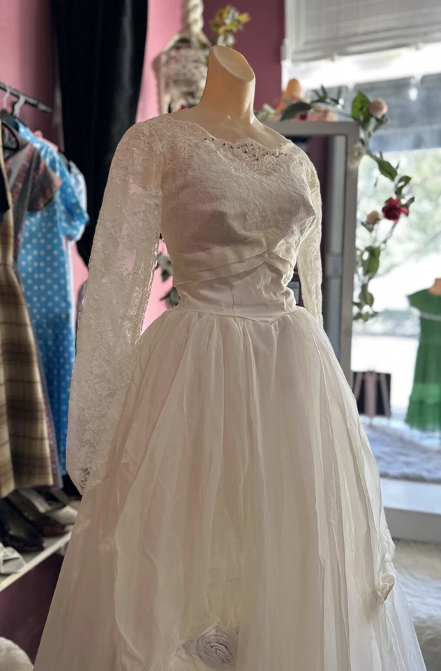 Vestido de novia vintage años 50 princesa calce y acampanado blanco encaje XXS Foto 3 de 4